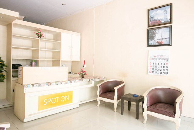 ホテル O グランド アジザ