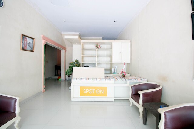 ホテル O グランド アジザ