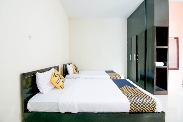 ホテル O グランド アジザ