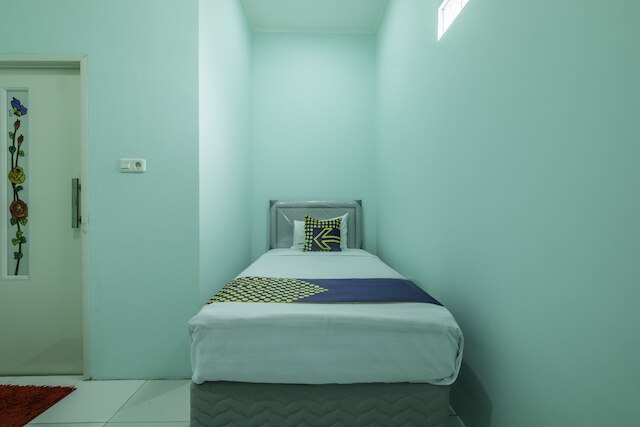 OYO ライフ 1889 ムブアページ