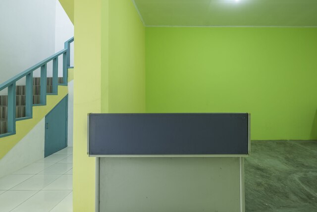 OYO ライフ 1889 ムブアページ