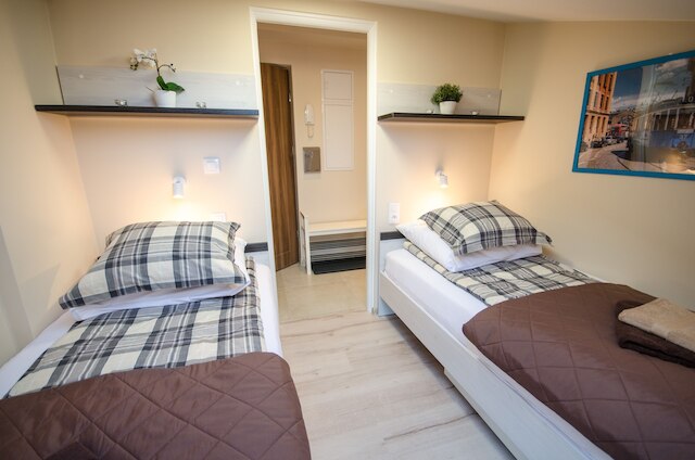 オールド タウン ビスワ プレミアム アパートメンツ