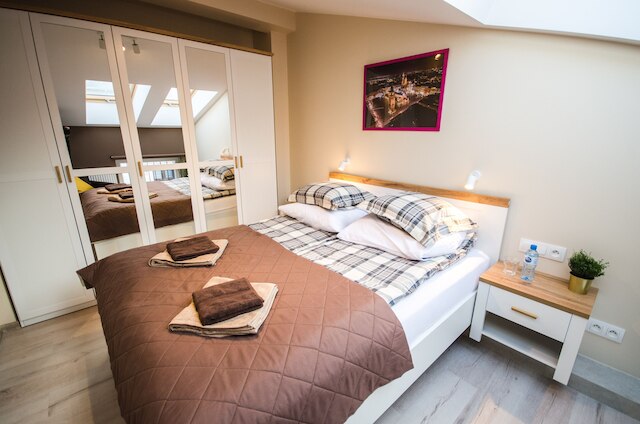 オールド タウン ビスワ プレミアム アパートメンツ