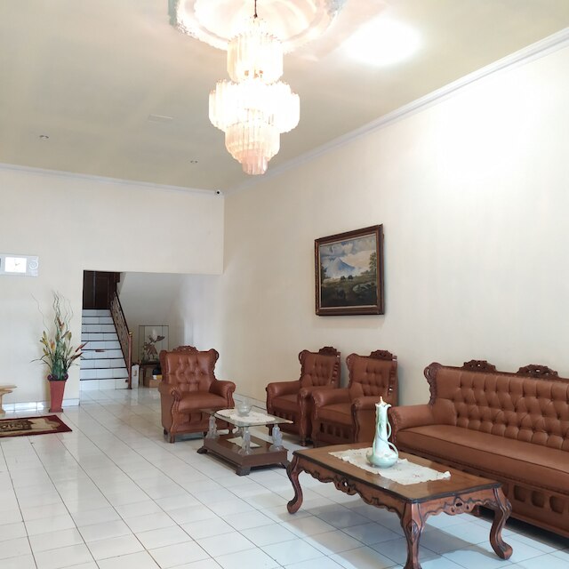 ホテル O ポンドック リプジ