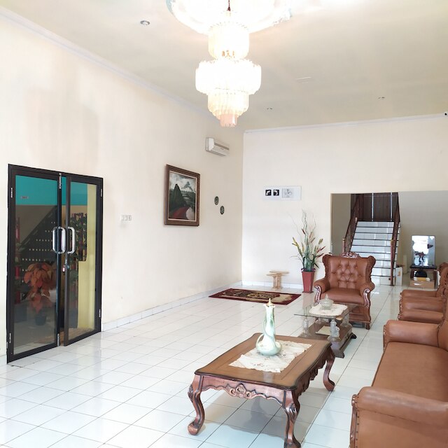 ホテル O ポンドック リプジ