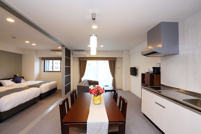 Marina Sunrise Osaka Bay