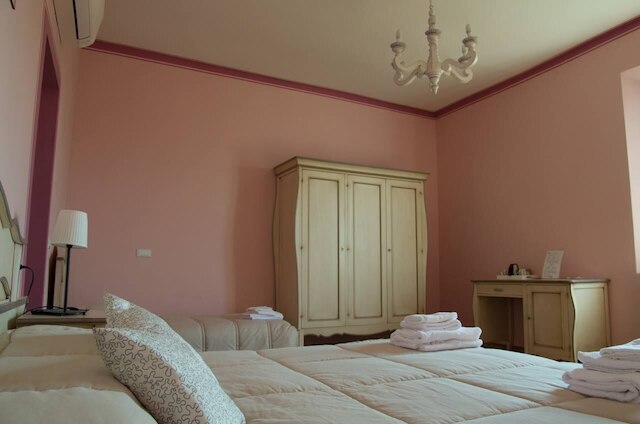 ロカンダ コルテ ロヴェーリ