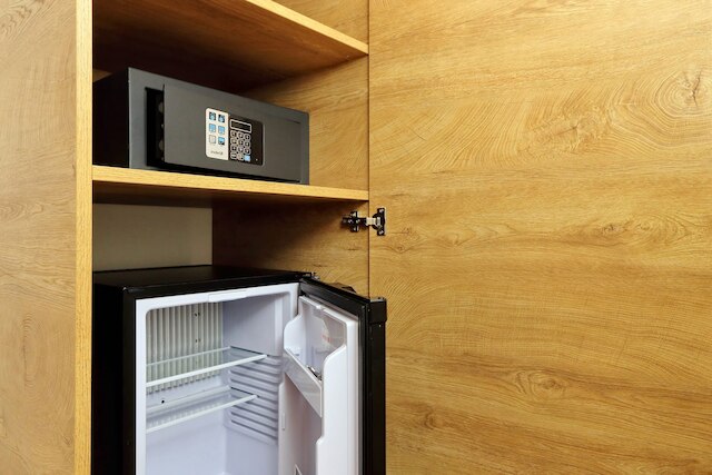 ユールーム バイト