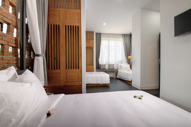 ザ 1993 ホームステイ