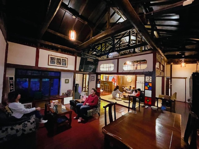 ア タッチ オブ ゼン - ア リストアード ジャパニーズ コロニアル エラ ゲスト ハウス (眷村戀影民宿─日據時代眷村老房)