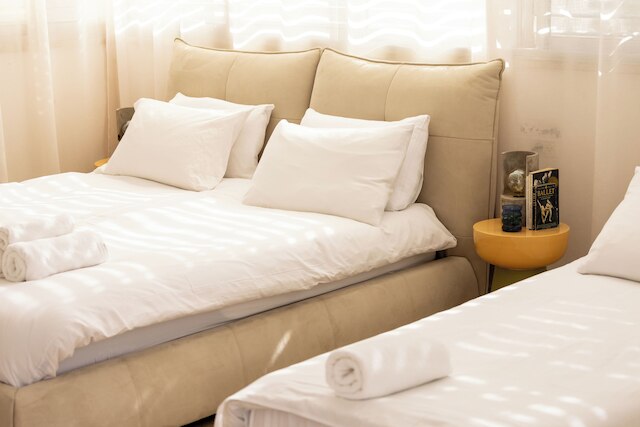 テルアビブの中心部に位置、モダン、バルコニーあり - ベッドルーム 3 室 & バスルーム 3 室