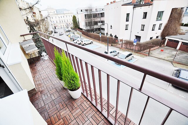 M11 バルコニー付きの素晴らしいアパートメント