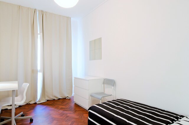 サルダーニャ アベニーダ