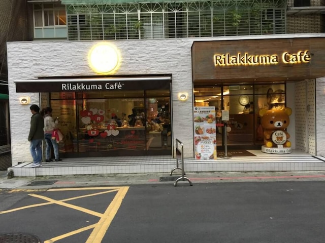 東區ライト イン (台北東區輕旅)