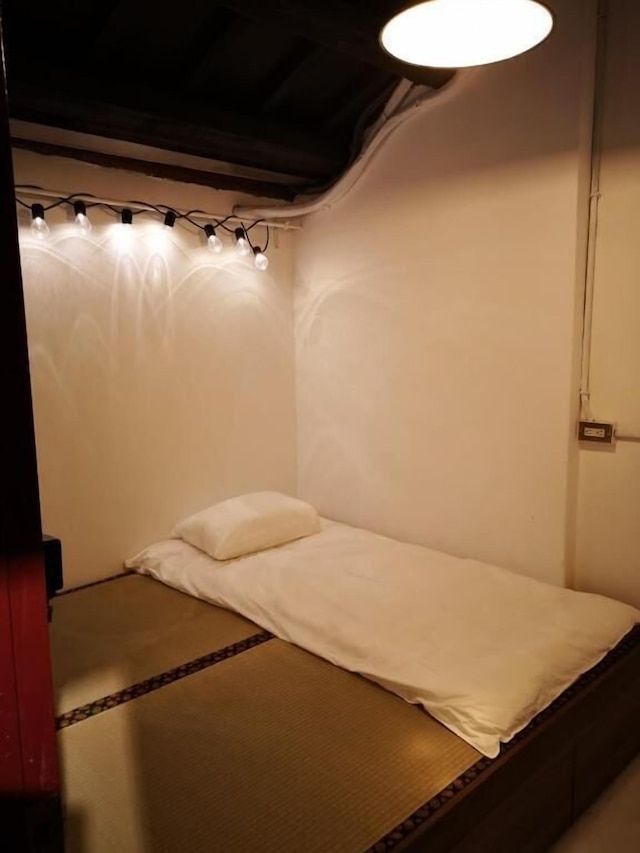 イーイー ホームステイ (依依民宿)