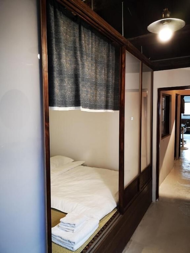 イーイー ホームステイ (依依民宿)