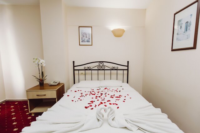 オザルプ ハン ホテル