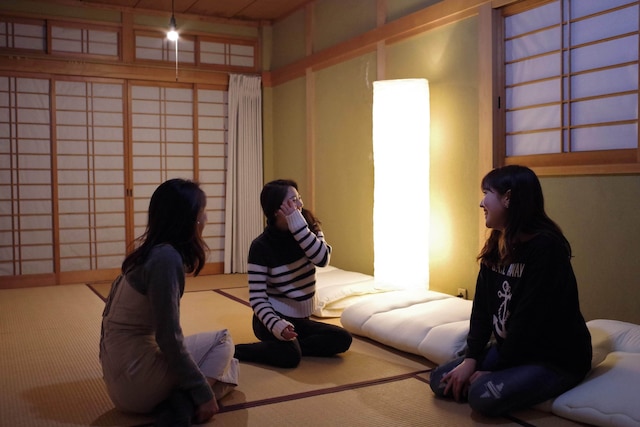 Ini. kobe HOSTEL & CAFE/BAR