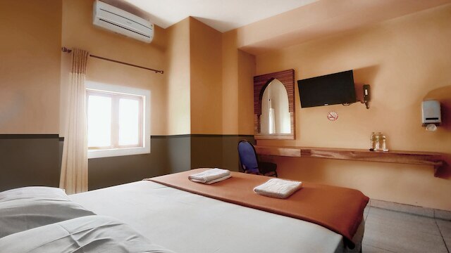 ホテル・シャリア・ラリスマニス