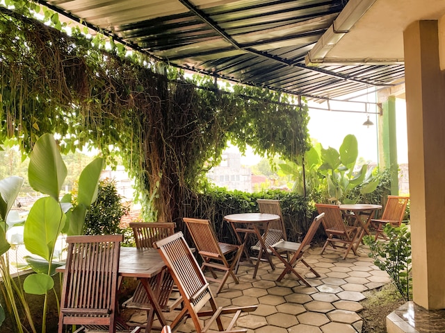 ホテル オマー ピレム シャリア - ホステル