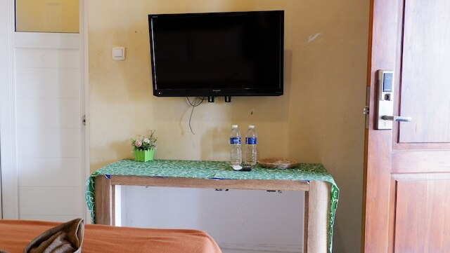 ホテル オマー ピレム シャリア - ホステル