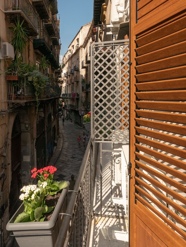 サン フランチェスコ ルームズ L.T.