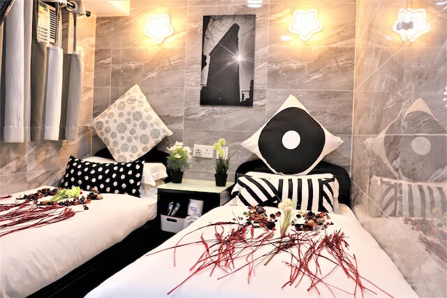 メトロシティ ラウンジ (大都市賓館)