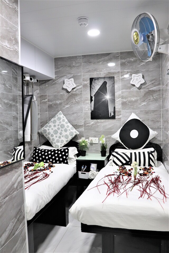 メトロシティ ラウンジ (大都市賓館)