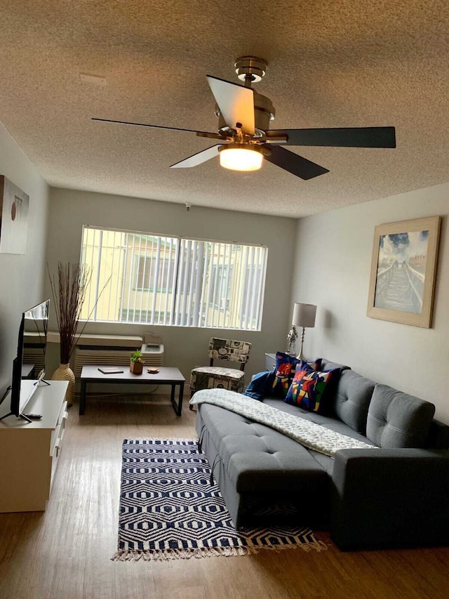 ハリウッド スペーシャス プレイス