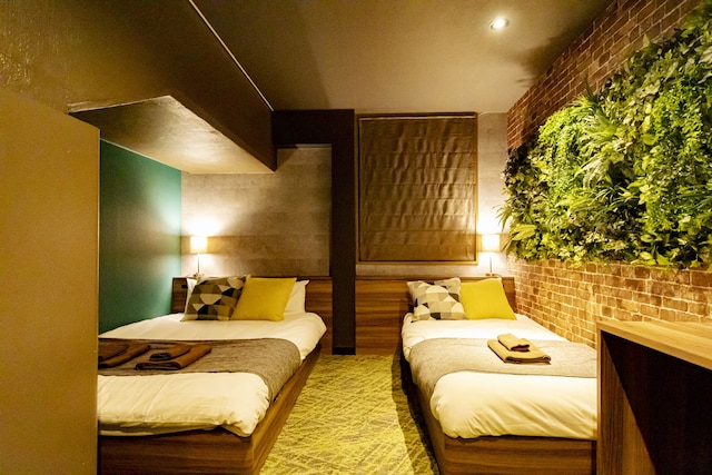 Under Railway Hotel Akihabara