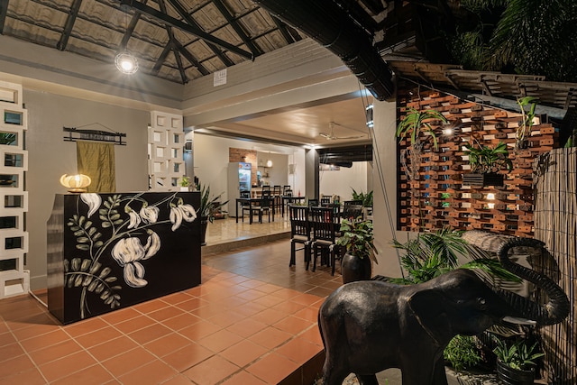 ヴィラ アガティ