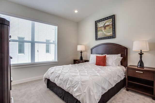 アップスケール、ベッドルーム 2 室、ダラス タウンホーム