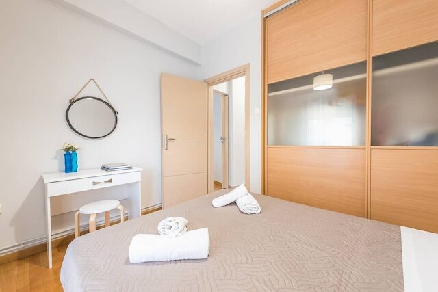 セントラル フラット、快適な日当たりのよいテラスあり