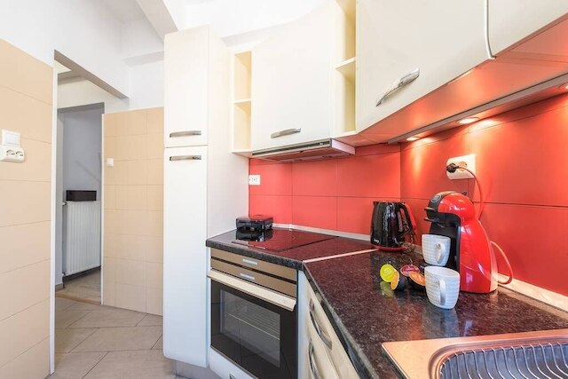 セントラル フラット、快適な日当たりのよいテラスあり