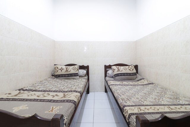 ホテル オマ アンペル シャリア