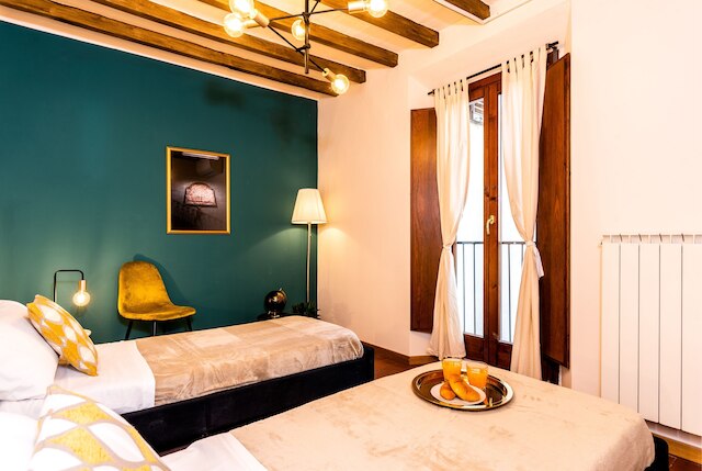 エレガント アンド ヒストリック 3ベッドルーム イン シティ センター