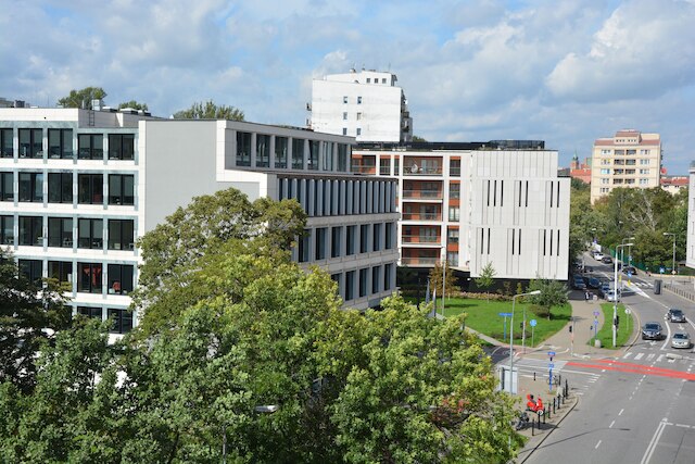 ラボ アパートメント タムカ