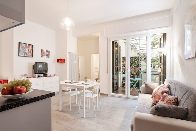 ジャルディーニ マルゲリータ モノロカーレ、バルコニー付き