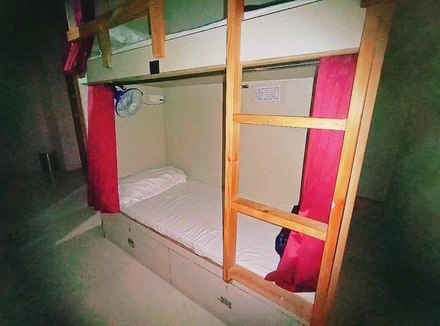 ホームステイ - ホステル