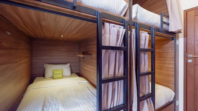 フェロ B&B ホステル クタ - 大人限定