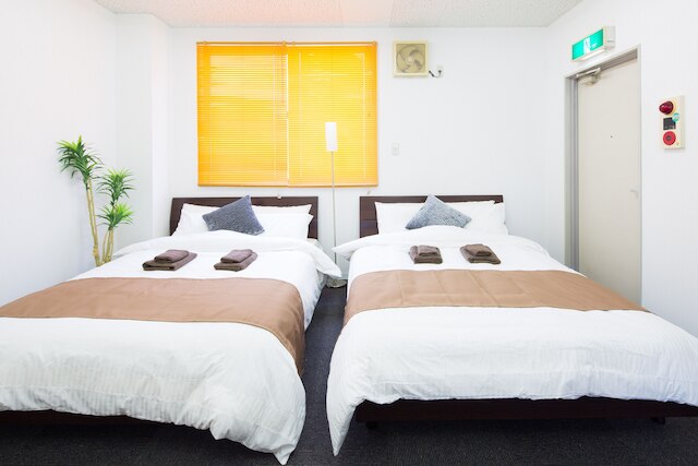 坂本ビル 4 階 Modern Gray