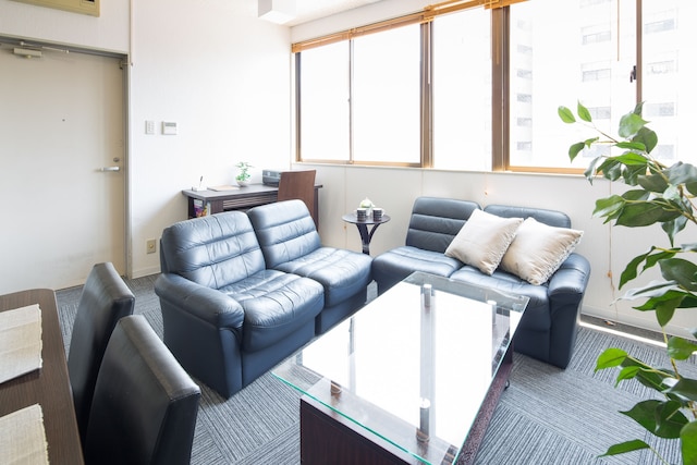 坂本ビル 4 階 Modern Gray