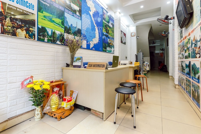 OYO 604 クイーン ホテル