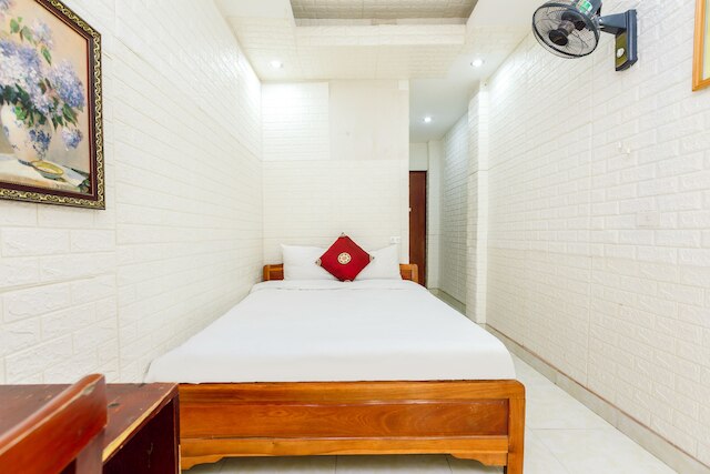 OYO 604 クイーン ホテル