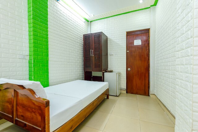 OYO 604 クイーン ホテル