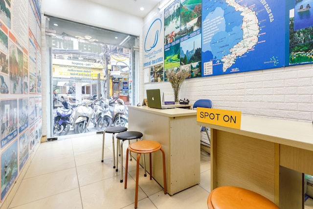 OYO 604 クイーン ホテル