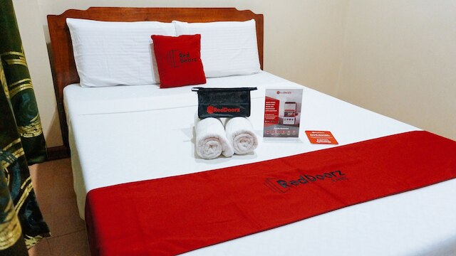 レッドドアーズ ニア タリサイ ディストリクト ホスピタル