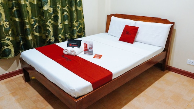 レッドドアーズ ニア タリサイ ディストリクト ホスピタル