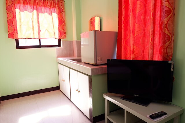 レッドドアーズ ニア マリバゴ バランガイ ホール