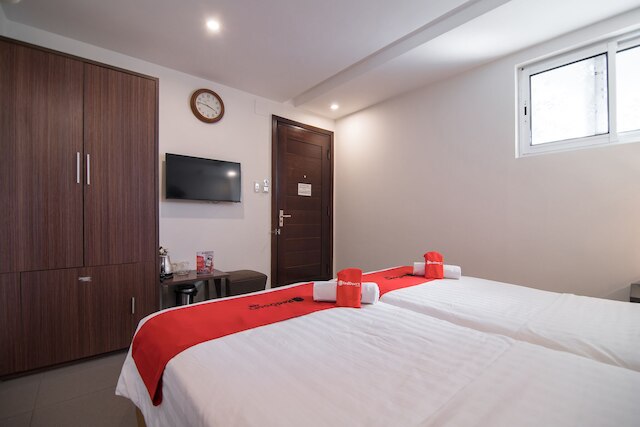 レッドドアーズ ニア ザップ バット